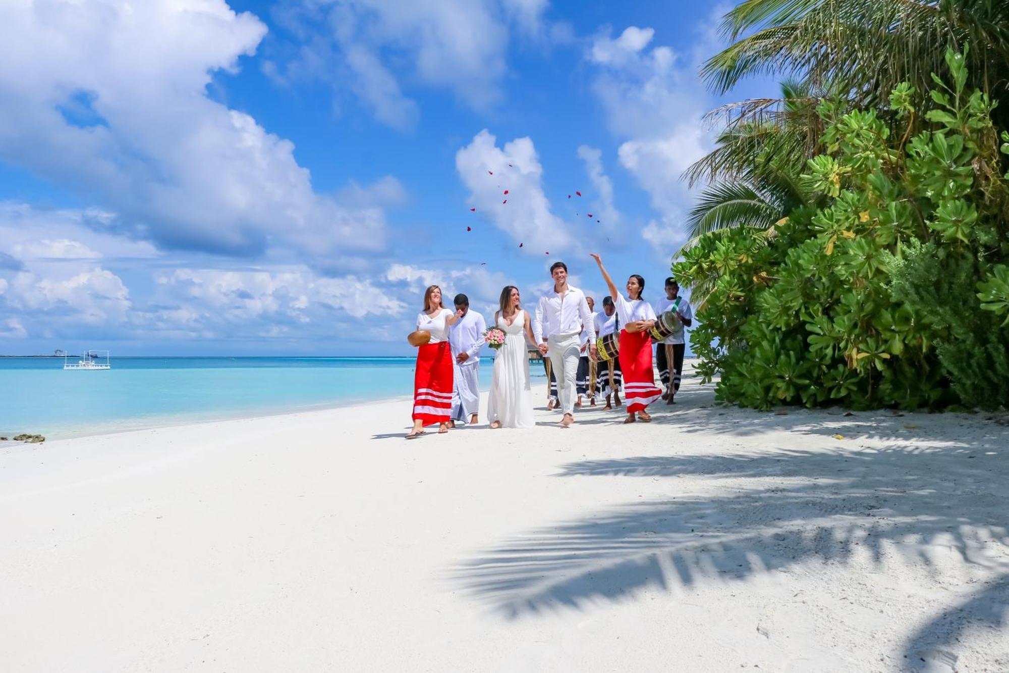 Angsana Velavaru - 20 Percent Off On Return Sea Plane Transfers, Spa, F&B And Watersports, Bookings & Stays Between 15 June - 27 Dec 2024 Meedhoo (Dhaalu Atoll) Ngoại thất bức ảnh